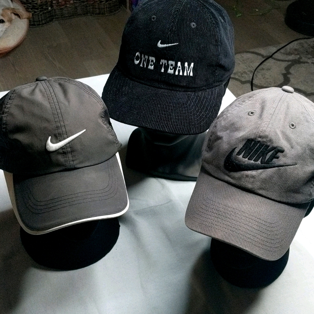 Lot of 3 adjustable Nike hats